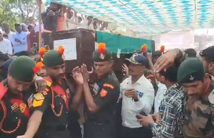 काश्मिरात वीरमरण आलेल्या चंद्रपूरच्या जवानाला साश्रू नयनांनी निरोप