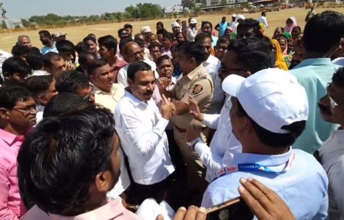 bapgaon-bhiwandi-farmers-aggressive-counting-of-the-land-stopped